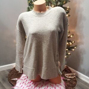 Hem & Thread button sweater S EUC
